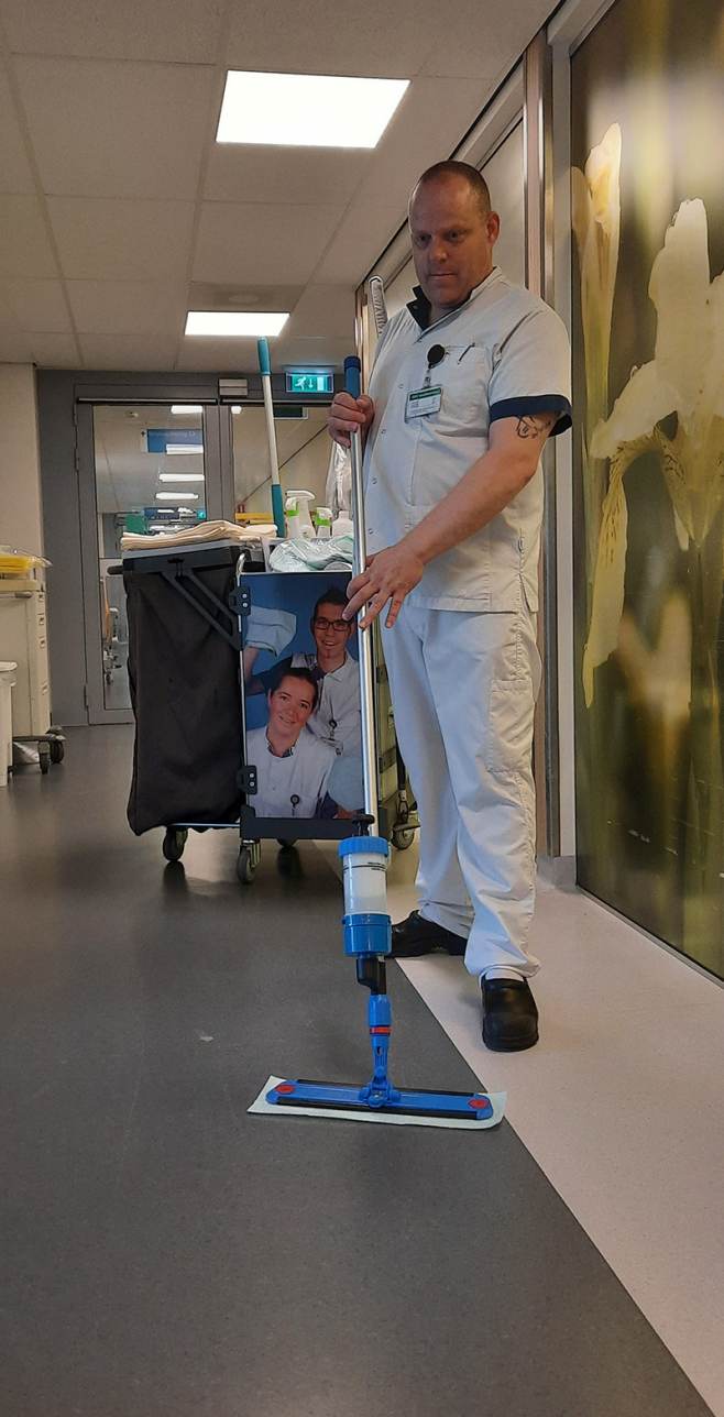 Inbesteden vs uitbesteden van Zorgschoonmaak_1016